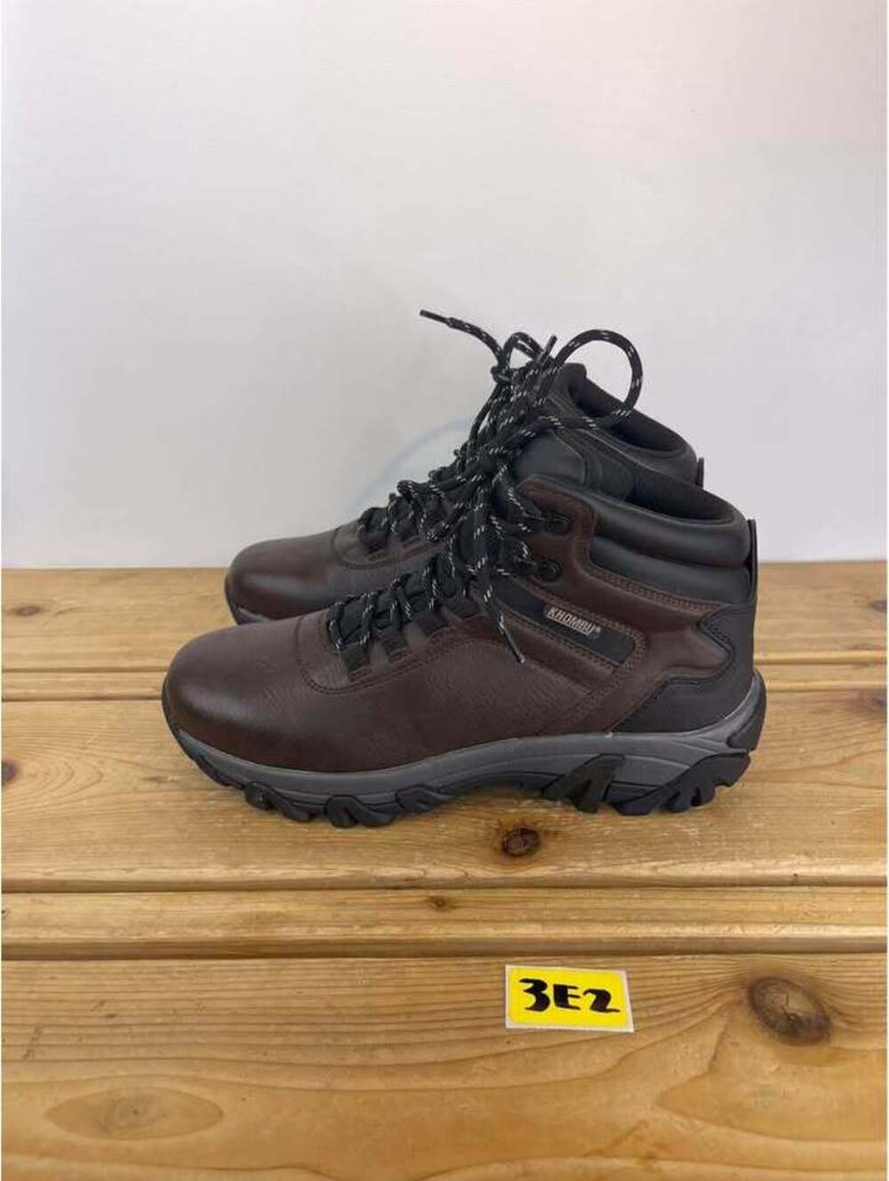 Khombu Brown Hiking Boots Men's Size 8M